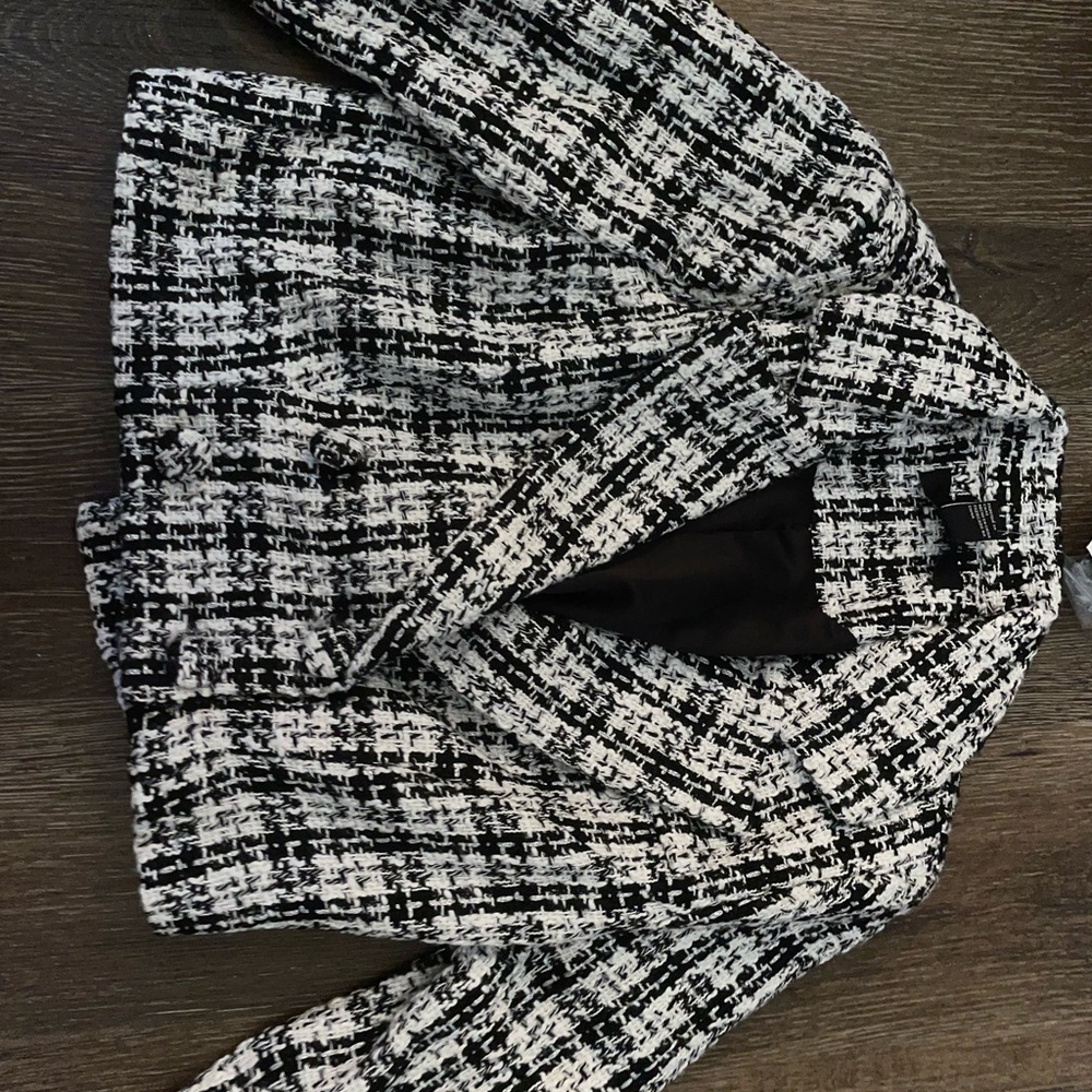 Brand new Forever 21 Crop blazer